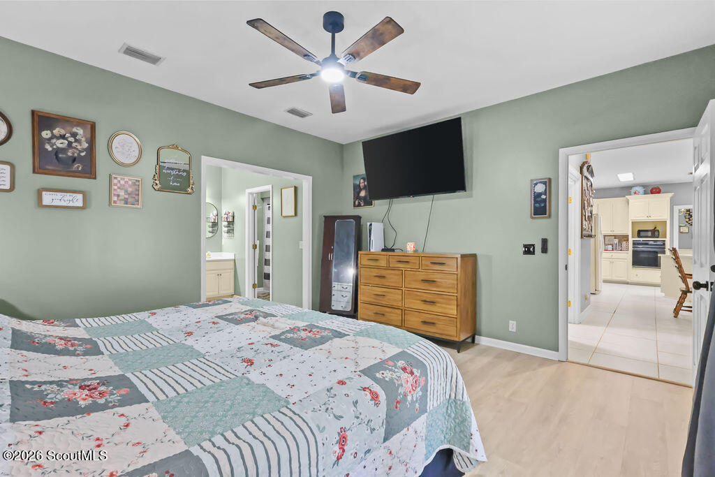 125 River Ridge Road Brunswick, GA 31523 - Photo 18 of 49 Primary Bedroom