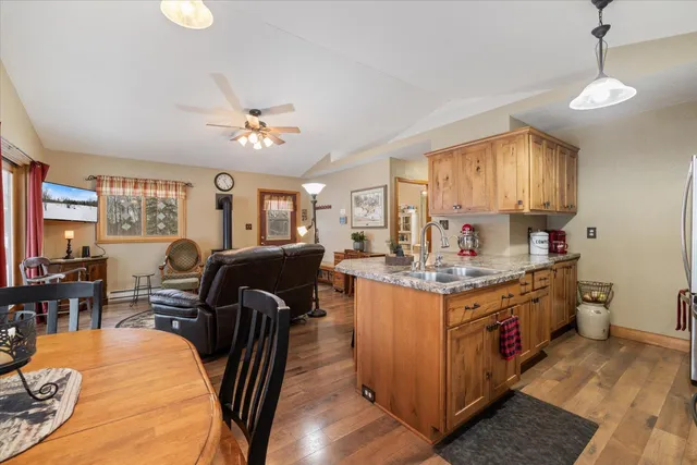 $475,000 | 12502 Van Horn Road, Floodwood, MN 55736