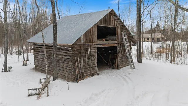 $475,000 | 12502 Van Horn Road, Floodwood, MN 55736