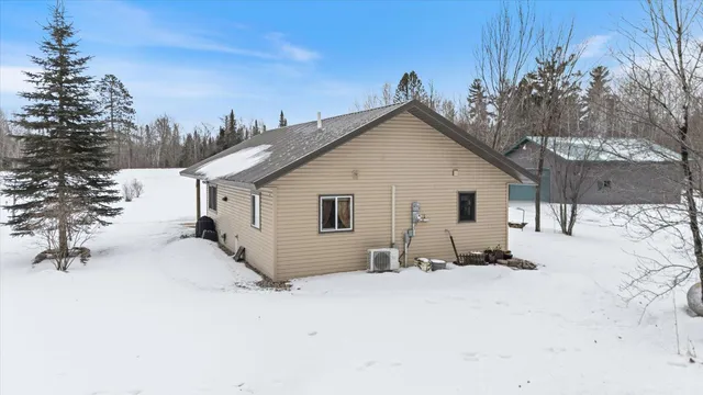 $475,000 | 12502 Van Horn Road, Floodwood, MN 55736