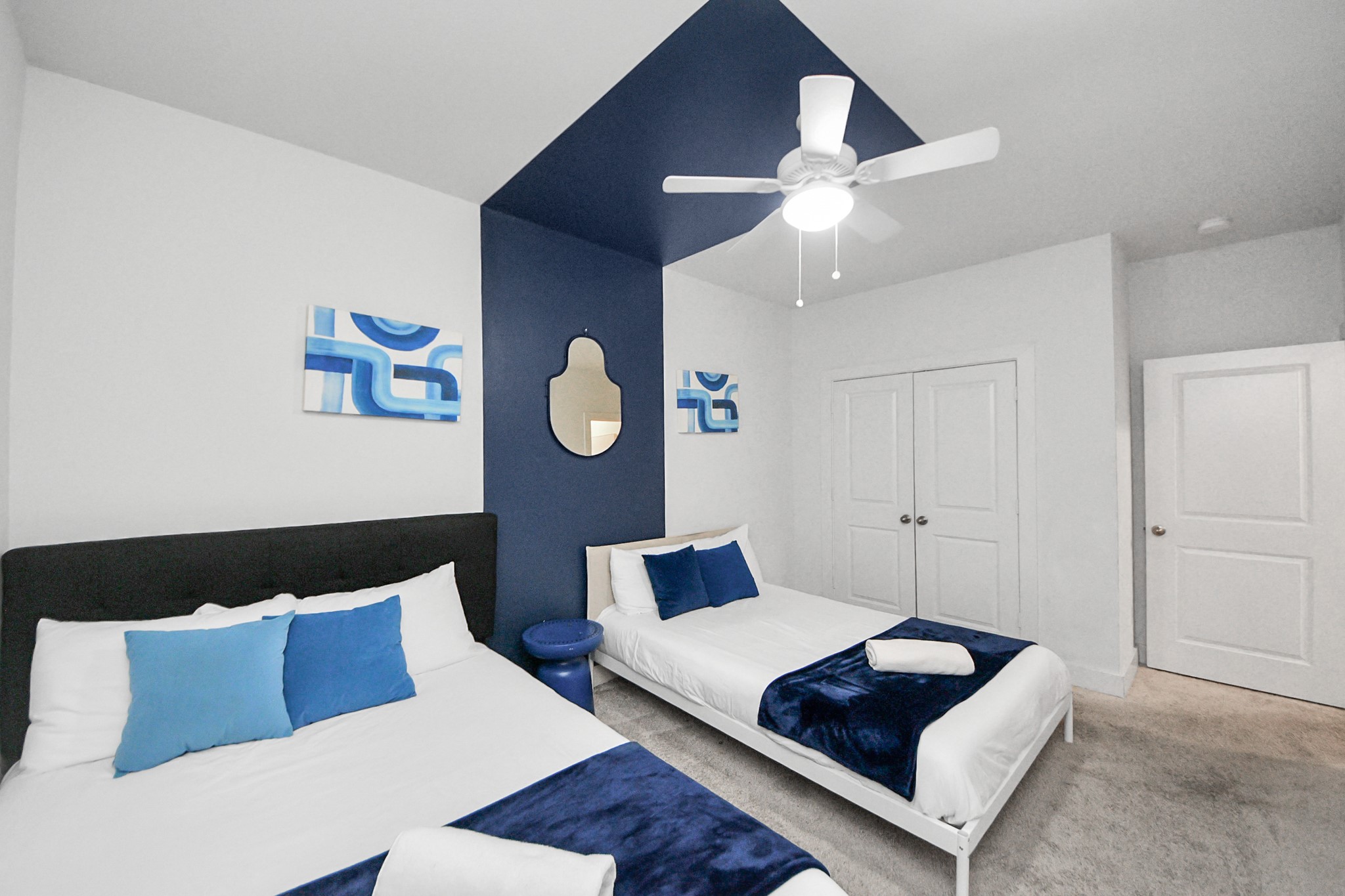 3642 Griggs Road Houston, TX 77021 - Photo 12 of 39 a bedroom with a bed and window