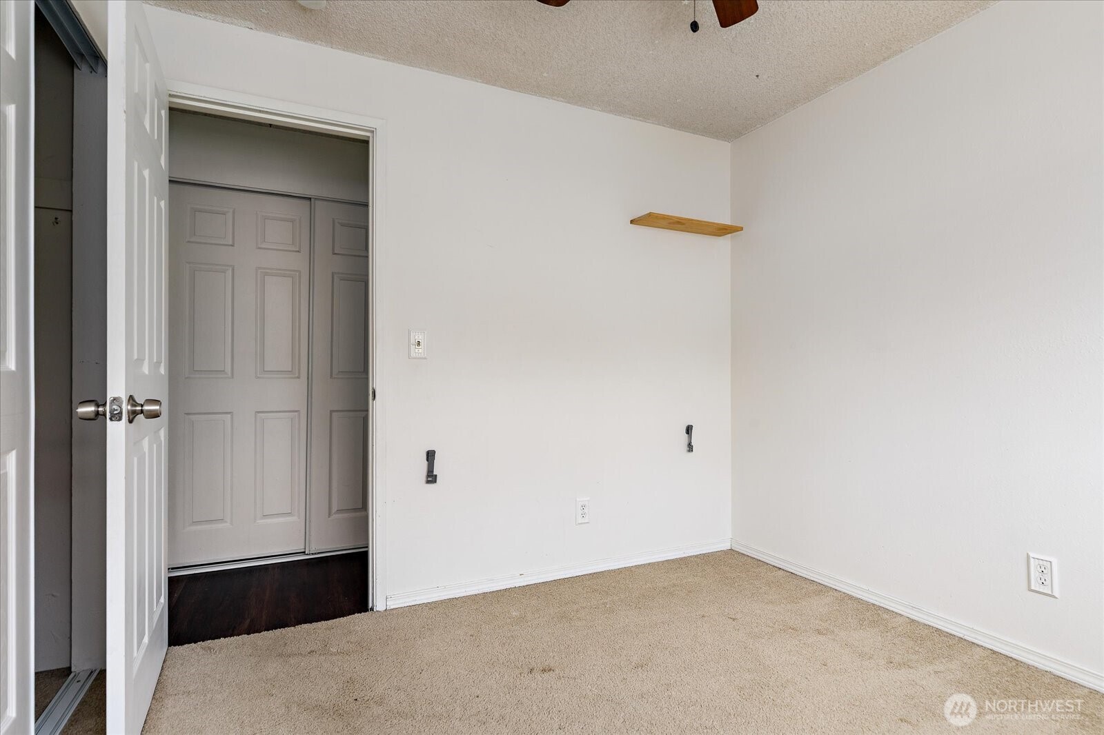 1146 Ridgeway Drive Oak Harbor, WA 98277 - Photo 18 of 25 a view of an empty room