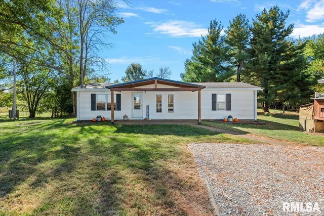 $249,900 | 8080 Breezy Meadows Drive, Riverton, IL 62561