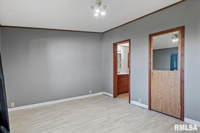 $249,900 | 8080 Breezy Meadows Drive, Riverton, IL 62561