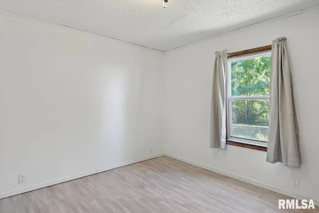 $249,900 | 8080 Breezy Meadows Drive, Riverton, IL 62561