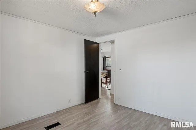 $249,900 | 8080 Breezy Meadows Drive, Riverton, IL 62561