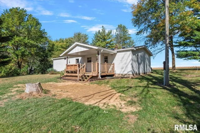 $249,900 | 8080 Breezy Meadows Drive, Riverton, IL 62561