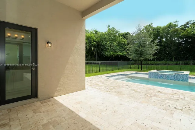 a view of an empty room with window
