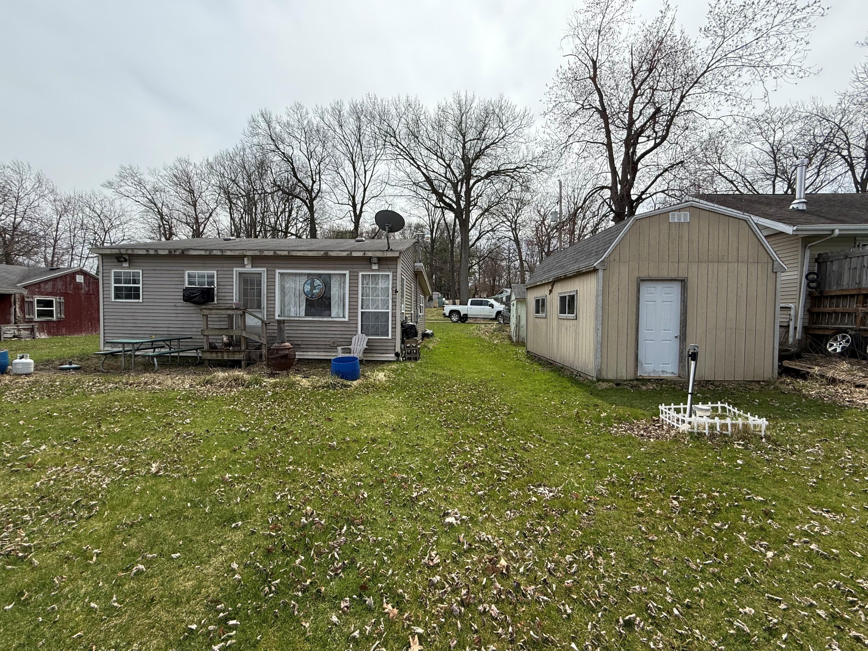 6963 Pike Road Delton, MI 49046 - Photo 5 of 10 3
