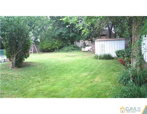 60 Cambridge Road Kendall Park, NJ 08824 - Photo 12 of 12 Gallery Image 12