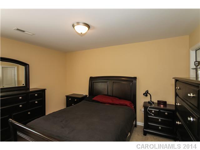142 Ridge Bluff Road, Unit 142 Mooresville, NC 28115 - Photo 11 of 16 Gallery Image 11
