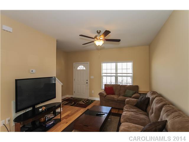 142 Ridge Bluff Road, Unit 142 Mooresville, NC 28115 - Photo 3 of 16 Gallery Image 3