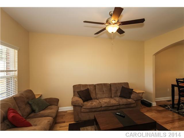 142 Ridge Bluff Road, Unit 142 Mooresville, NC 28115 - Photo 4 of 16 Gallery Image 4