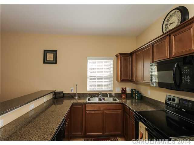 142 Ridge Bluff Road, Unit 142 Mooresville, NC 28115 - Photo 8 of 16 Gallery Image 8