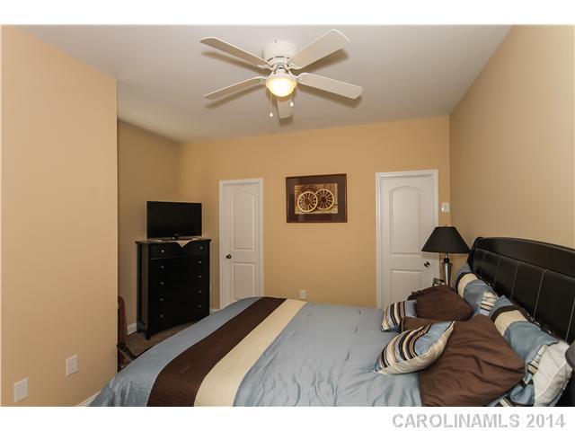 142 Ridge Bluff Road, Unit 142 Mooresville, NC 28115 - Photo 9 of 16 Gallery Image 9
