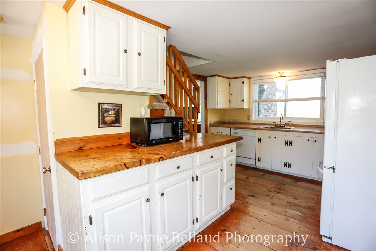 992 River Road Weare, NH 03281 - Photo 5 of 23 Gallery Image 5