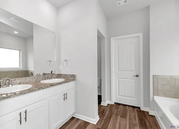 $320,000 | 14041 Bellacosa Avenue, Baton Rouge, LA 70817