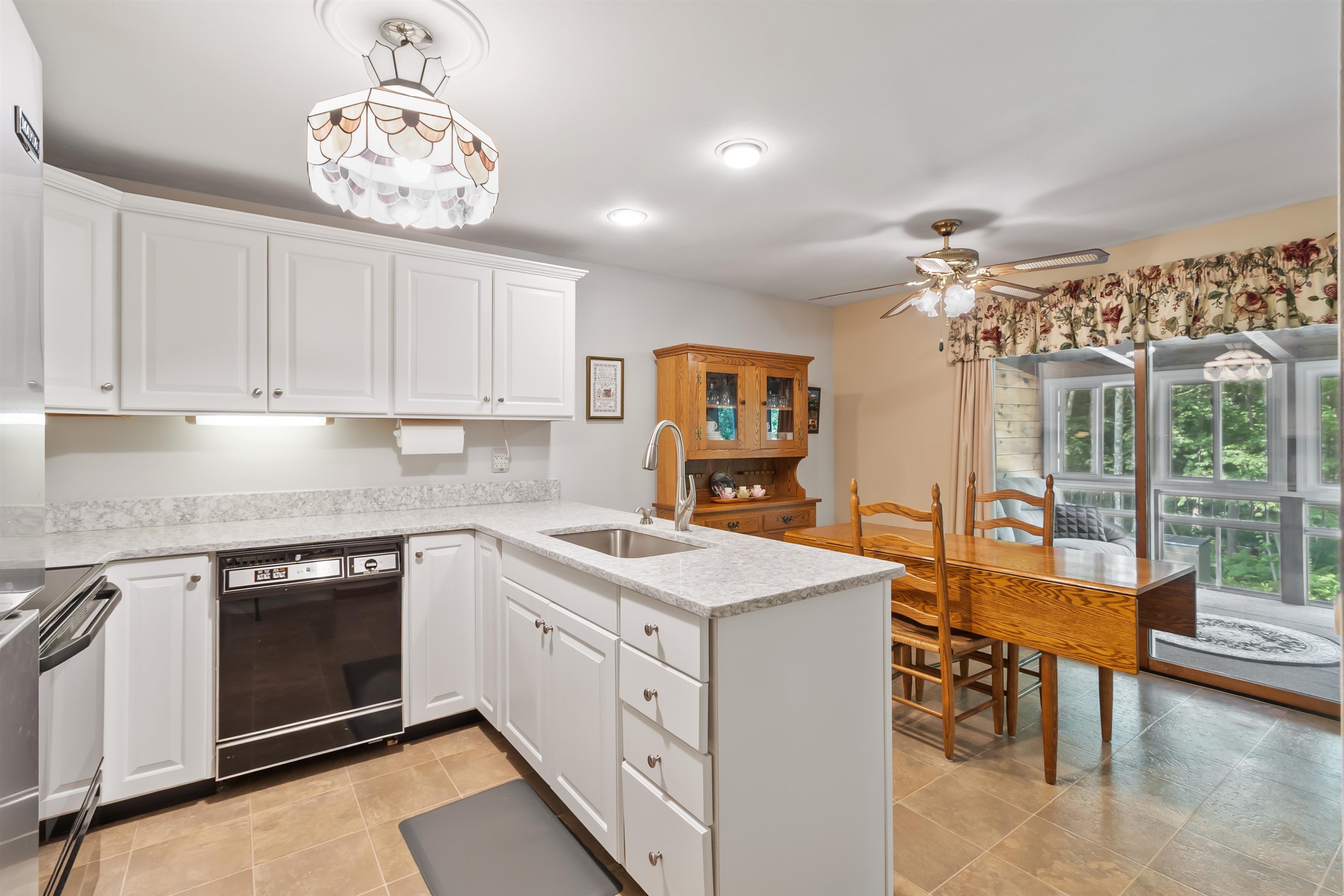 9 Crane Crossing Road, Unit 4 Plaistow, NH 03865 - Photo 7 of 20