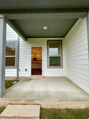 $2,295 | 2725 Woodall Drive, Unit 203, Cedar Park, TX 78613