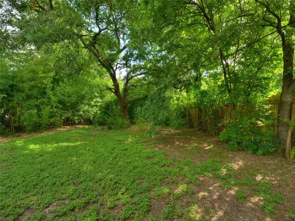 $1,100 | 1814 West 38th Street, Austin, TX 78731