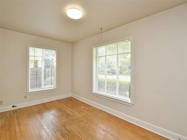 $1,100 | 1814 West 38th Street, Austin, TX 78731
