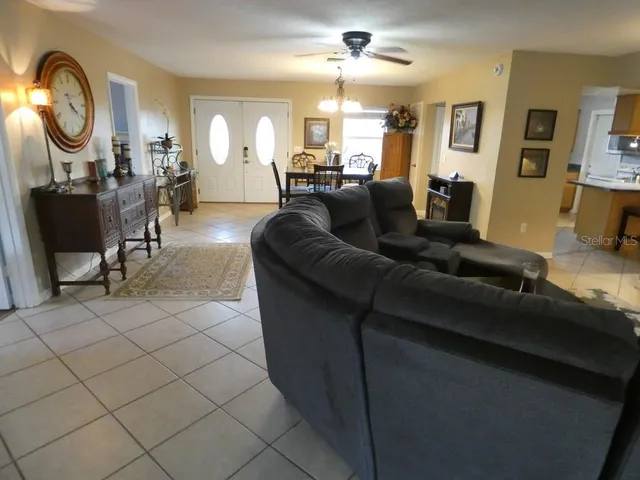 $284,900 | 7211 Tarrytown Drive, Spring Hill, FL 34606