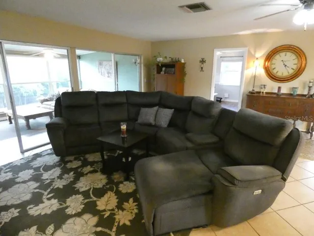 $284,900 | 7211 Tarrytown Drive, Spring Hill, FL 34606