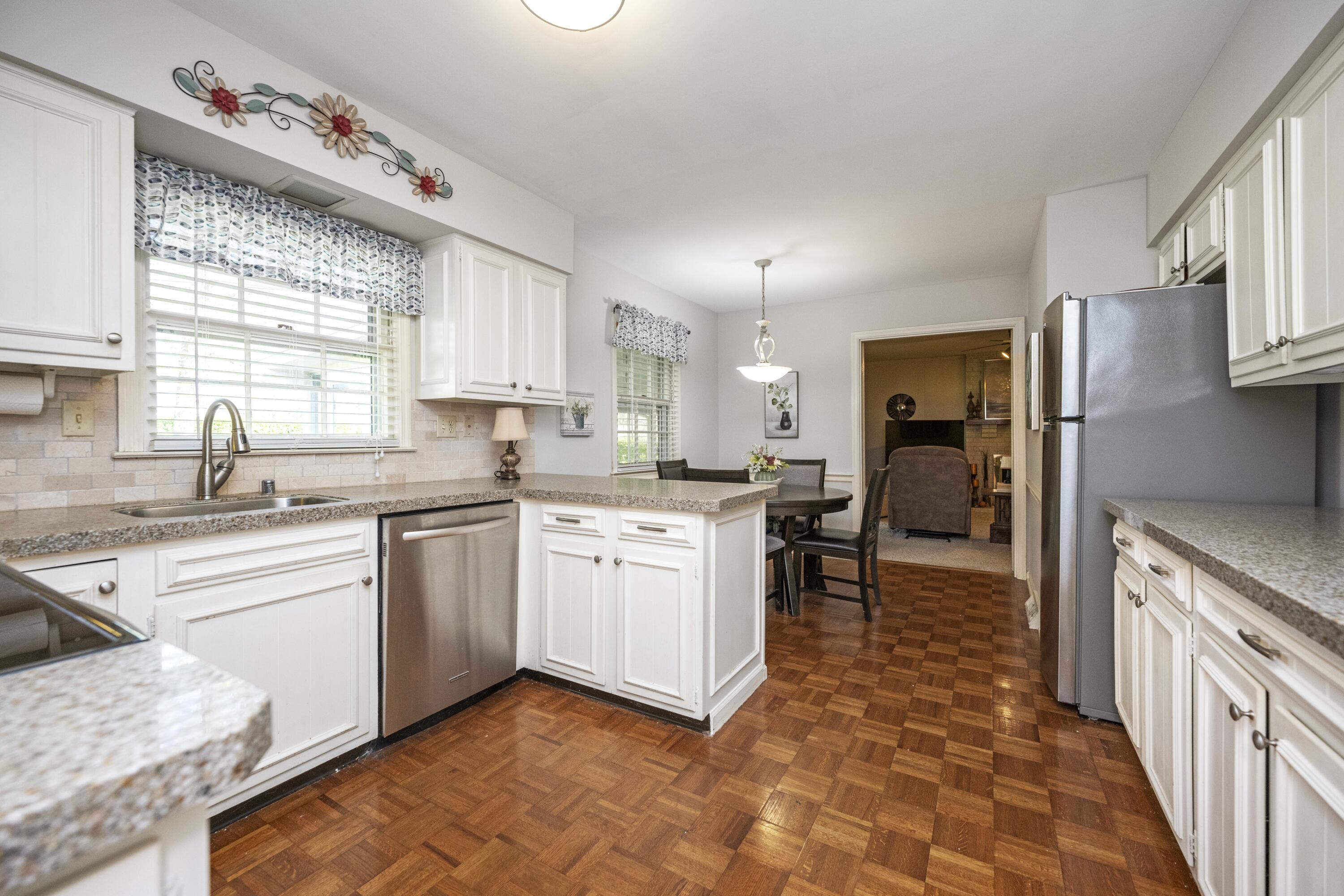 1877 Blairmore Road Lexington, KY 40502 - Photo 12 of 29 20250418-1877-Blairmore-Rd-fh-007