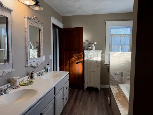 $324,900 | 1202 1st Center Avenue, Brodhead, WI 53520