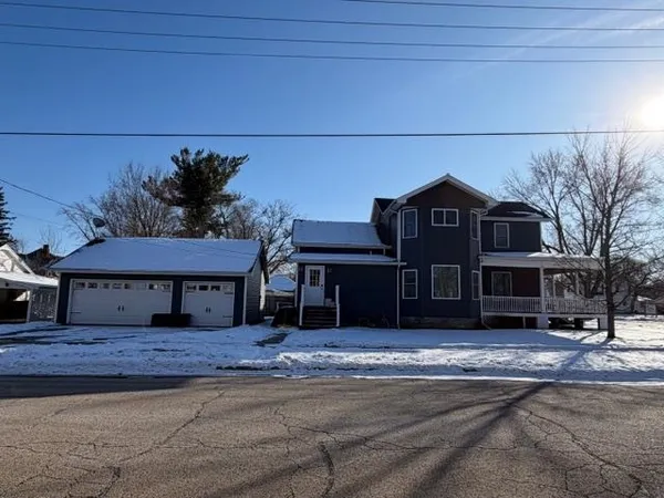 $329,900 | 1202 1st Center Avenue, Brodhead, WI 53520