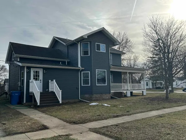 $324,900 | 1202 1st Center Avenue, Brodhead, WI 53520
