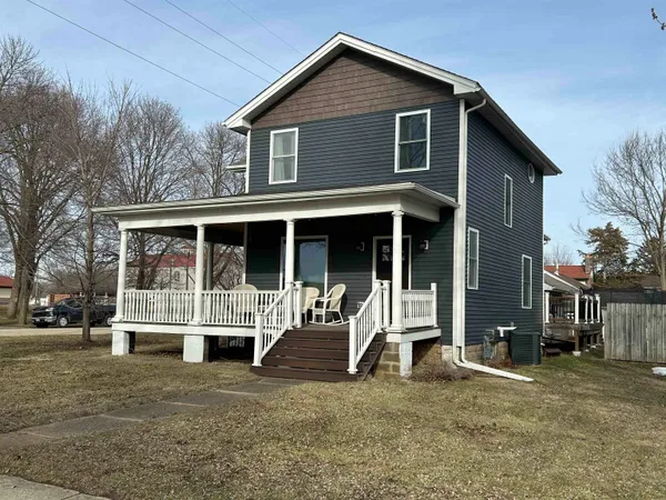 $329,900 | 1202 1st Center Avenue, Brodhead, WI 53520