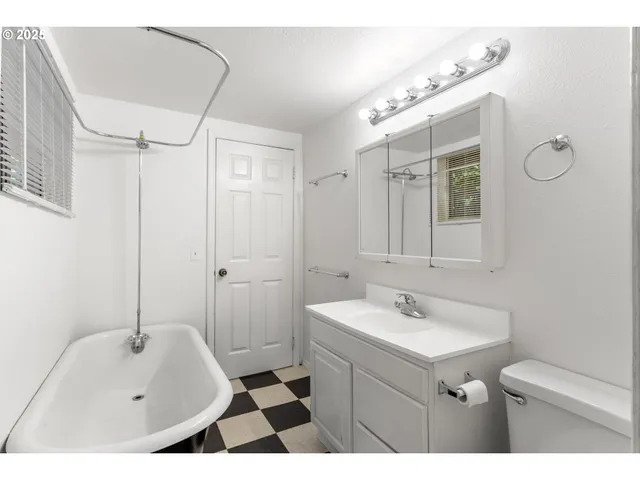 $389,900 | 7733 Northeast Mason Street, Portland, OR 97218