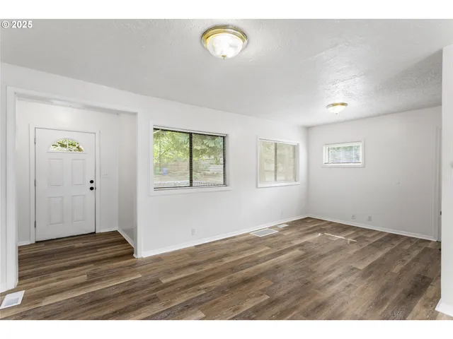 $389,900 | 7733 Northeast Mason Street, Portland, OR 97218