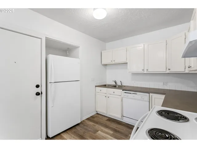 $389,900 | 7733 Northeast Mason Street, Portland, OR 97218