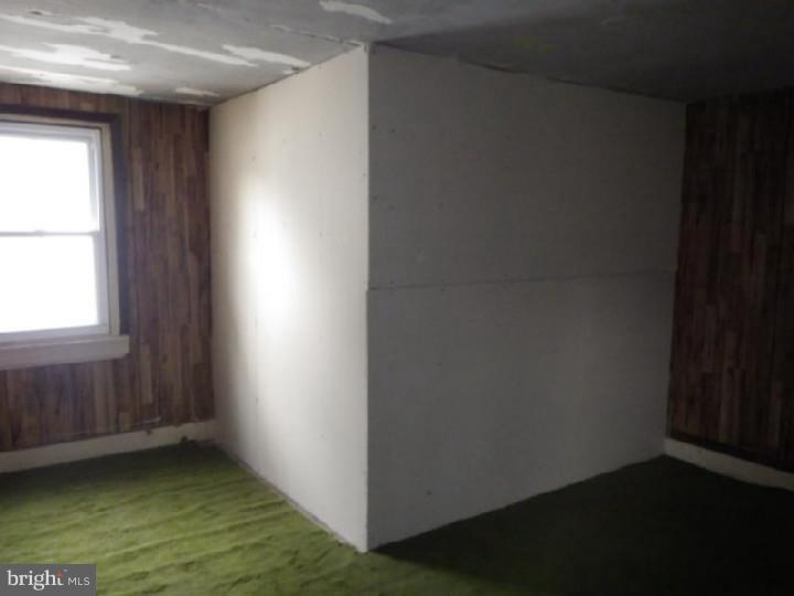 227 Simpson Road Ardmore, PA 19003 - Photo 7 of 19