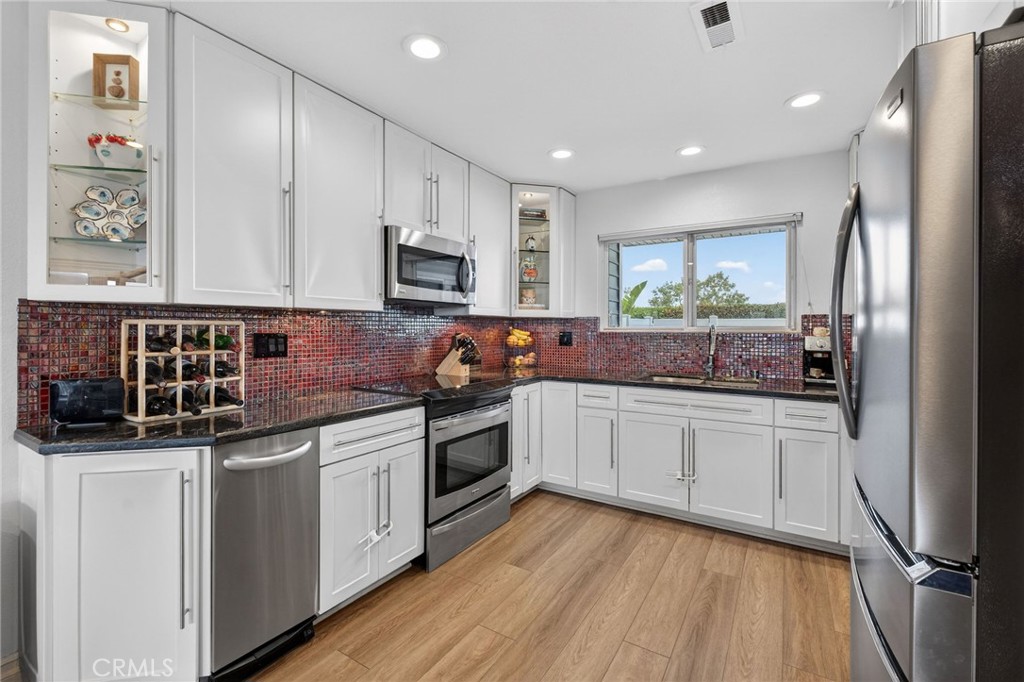 24601 Harbor View Drive Dana Point, CA 92629 - Photo 16 of 51