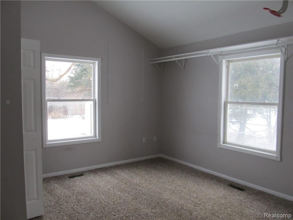 8253 McCandlish Road Grand Blanc, MI 48439 - Photo 19 of 32 IMG_3314.JPG