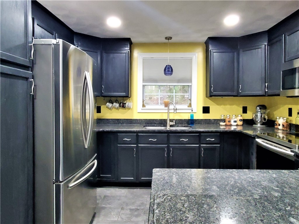 23 Barnes Road Burrillville, RI 02830 - Photo 3 of 14