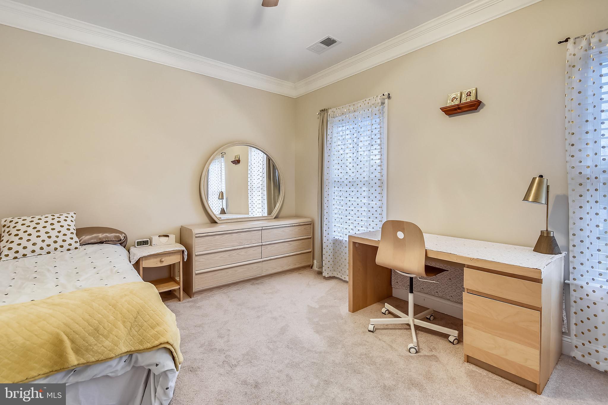 9216 Portner Avenue Manassas, VA 20110 - Photo 36 of 58