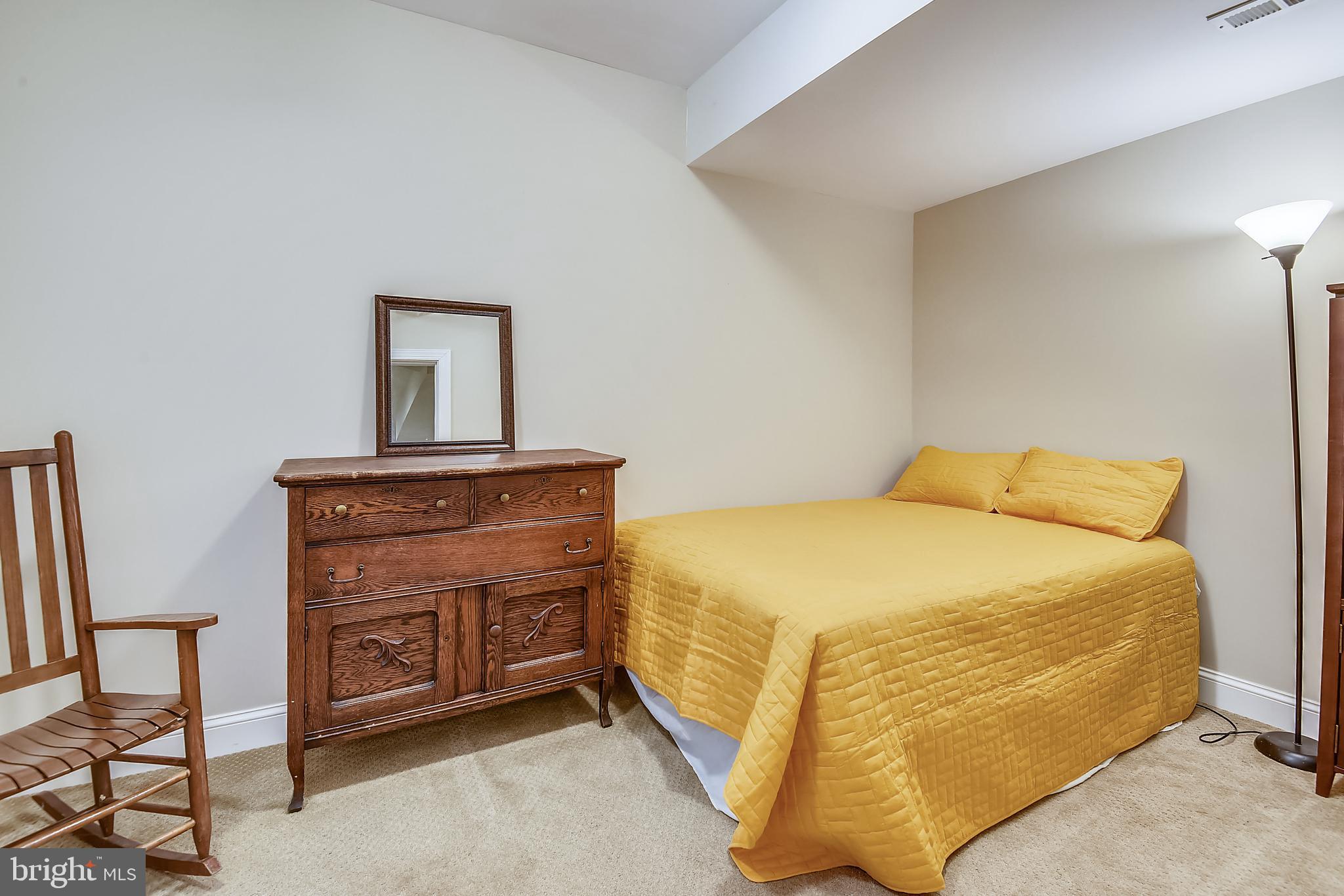 9216 Portner Avenue Manassas, VA 20110 - Photo 47 of 58