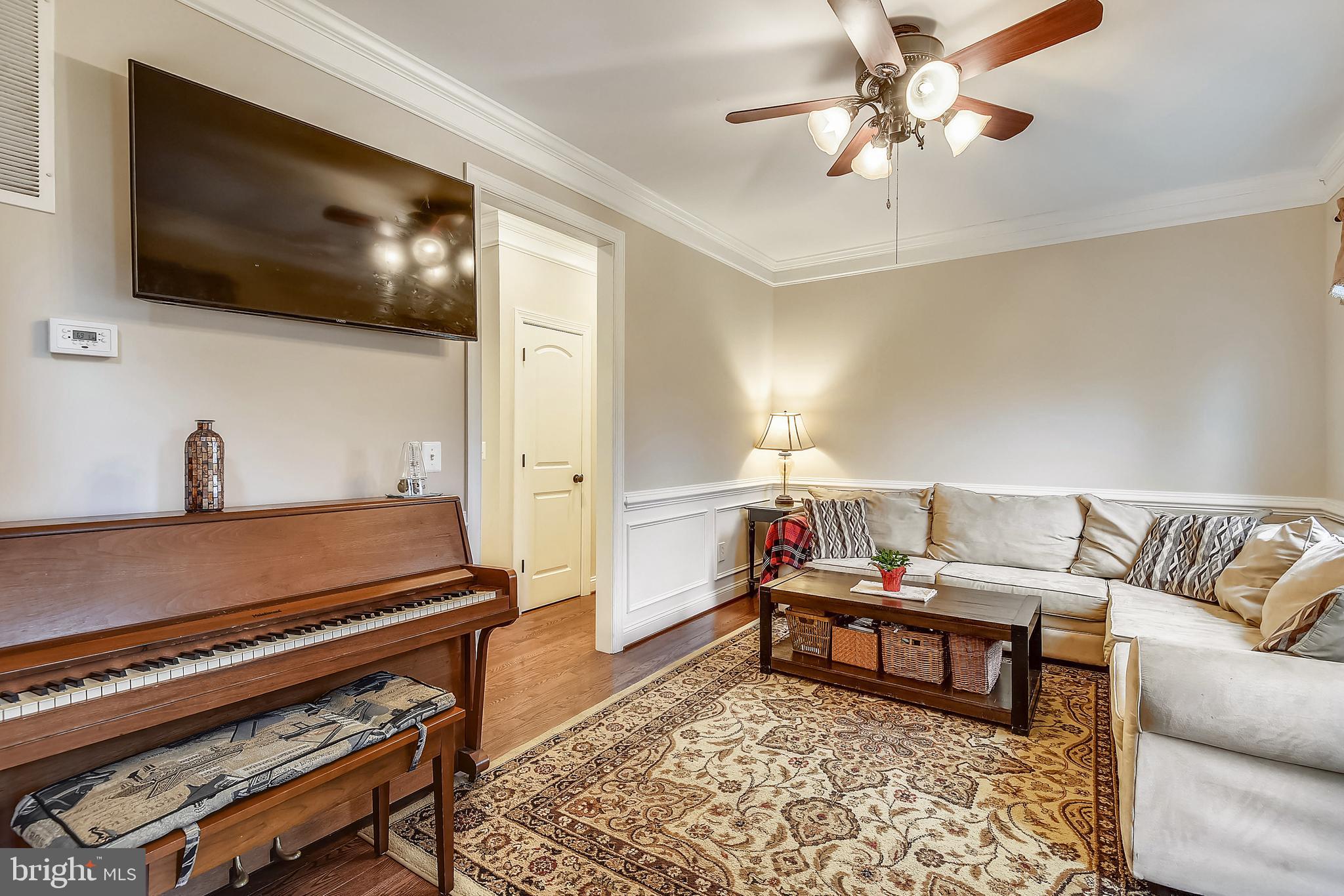 9216 Portner Avenue Manassas, VA 20110 - Photo 6 of 58