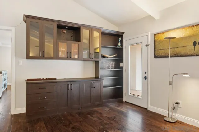 $2,495,000 | 8874 La Jolla Scenic Drive North, La Jolla, CA 92037