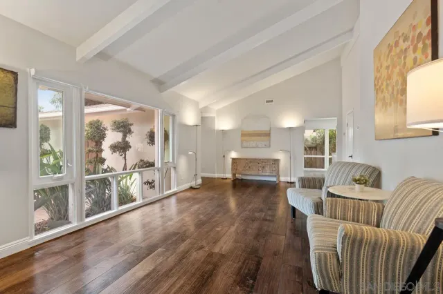 $2,495,000 | 8874 La Jolla Scenic Drive North, La Jolla, CA 92037