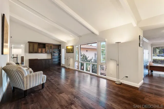 $2,495,000 | 8874 La Jolla Scenic Drive North, La Jolla, CA 92037