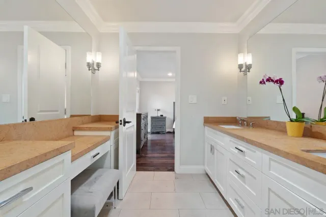 $2,495,000 | 8874 La Jolla Scenic Drive North, La Jolla, CA 92037