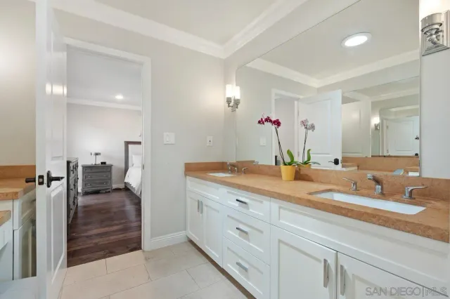 $2,495,000 | 8874 La Jolla Scenic Drive North, La Jolla, CA 92037