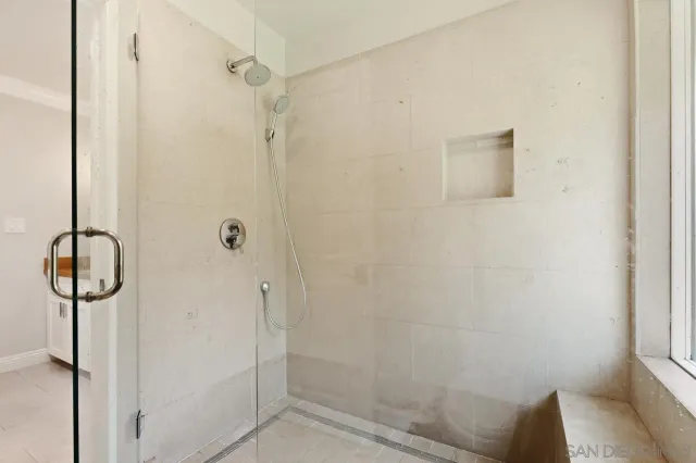 $2,495,000 | 8874 La Jolla Scenic Drive North, La Jolla, CA 92037