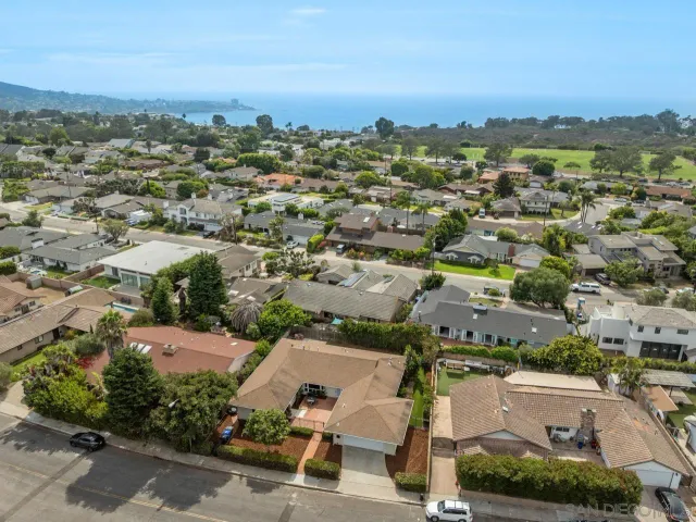 $2,495,000 | 8874 La Jolla Scenic Drive North, La Jolla, CA 92037