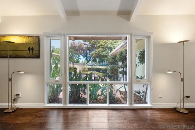 $2,495,000 | 8874 La Jolla Scenic Drive North, La Jolla, CA 92037